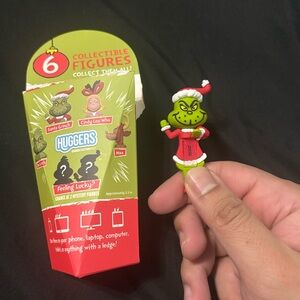 Grinch huggers Collectible Figure